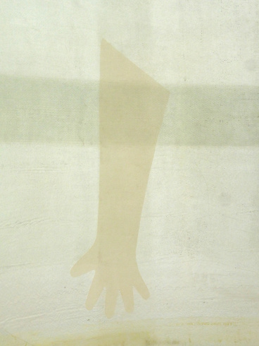 „Das Herz“ (Detail). Silo, Schutzhandschuh, natürliches Pigment, Harz. 182 x 171 x 88 cm